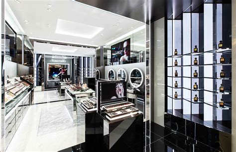 tom ford beauty singapore store